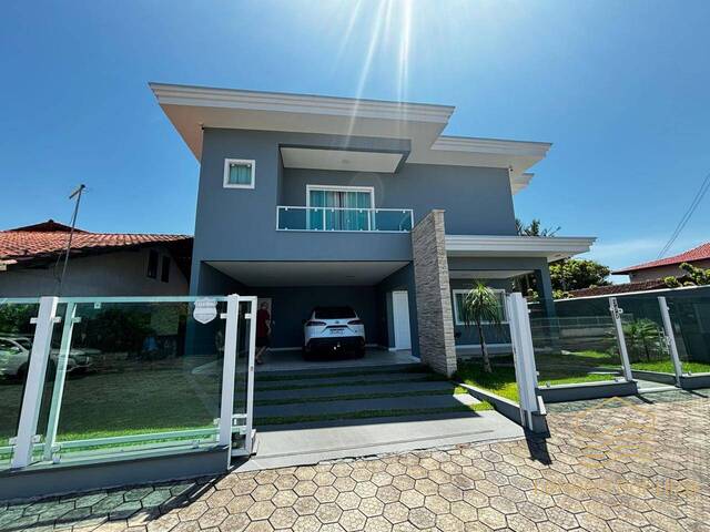 Casa para Venda em Balneário Barra do Sul - 4