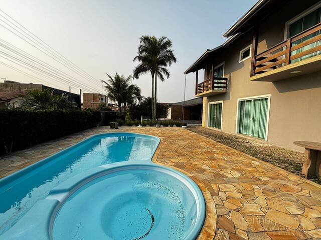 Casa para Venda em Balneário Barra do Sul - 5