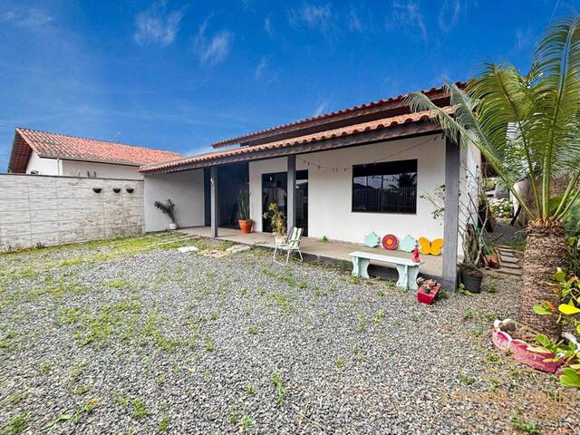 #0101 - Casa para Venda em Balneário Barra do Sul - SC
