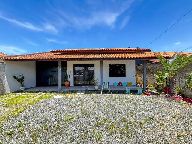 #0101 - Casa para Venda em Balneário Barra do Sul - SC