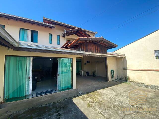 Casa para Venda em Balneário Barra do Sul - 4