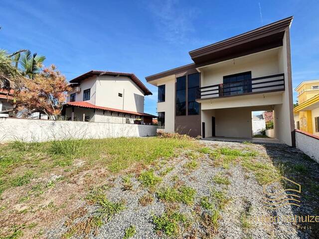 #0205 - Casa para Venda em Balneário Barra do Sul - SC - 1