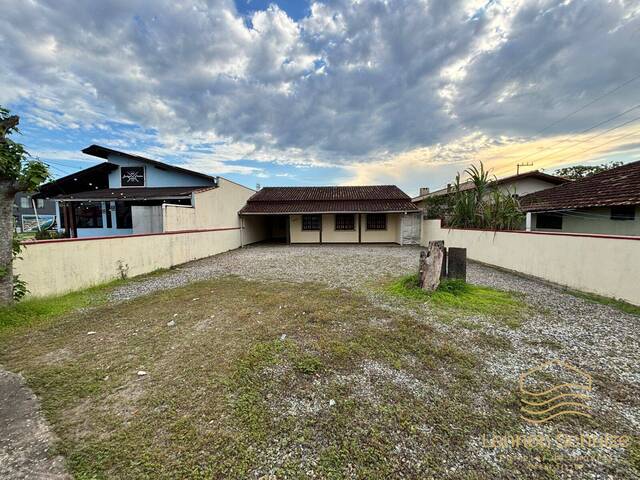 Casa para Venda em Balneário Barra do Sul - 4
