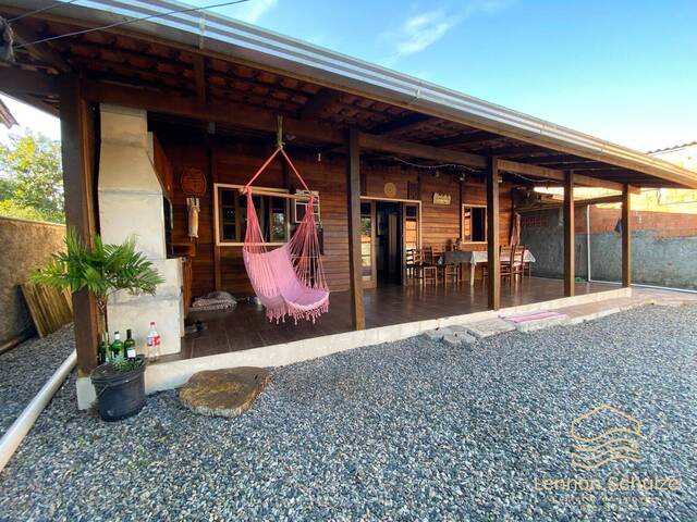 #0260 - Casa para Venda em Balneário Barra do Sul - SC - 1