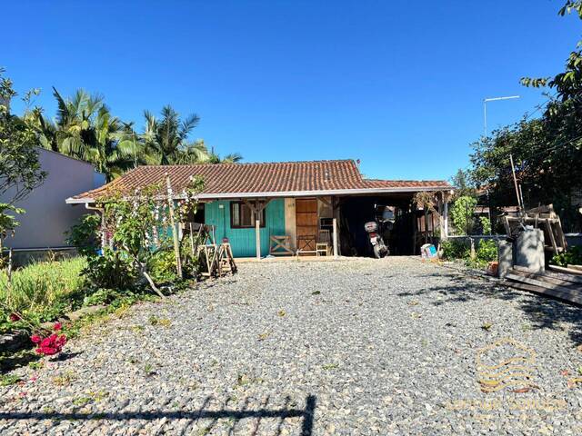 #0263 - Casa para Venda em Balneário Barra do Sul - SC - 1