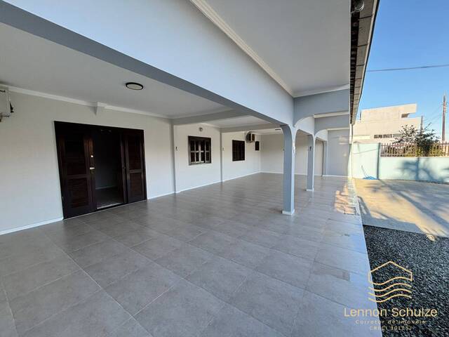 Casa para Venda em Balneário Barra do Sul - 4