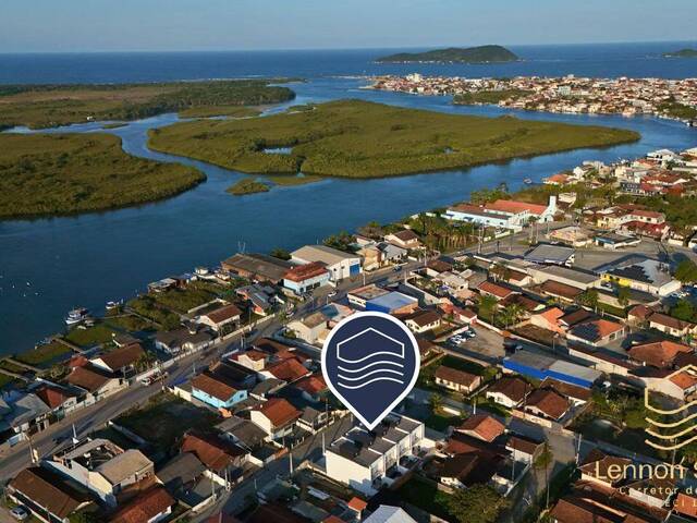 #0043 - Casa para Venda em Balneário Barra do Sul - SC