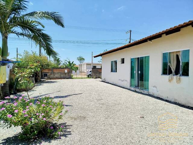 #0302 - Casa para Venda em Balneário Barra do Sul - SC - 2