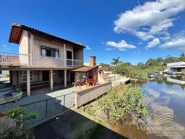 Venda em Costeira - Balneário Barra do Sul