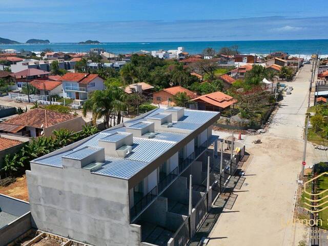 #0063 - Casa para Venda em Balneário Barra do Sul - SC