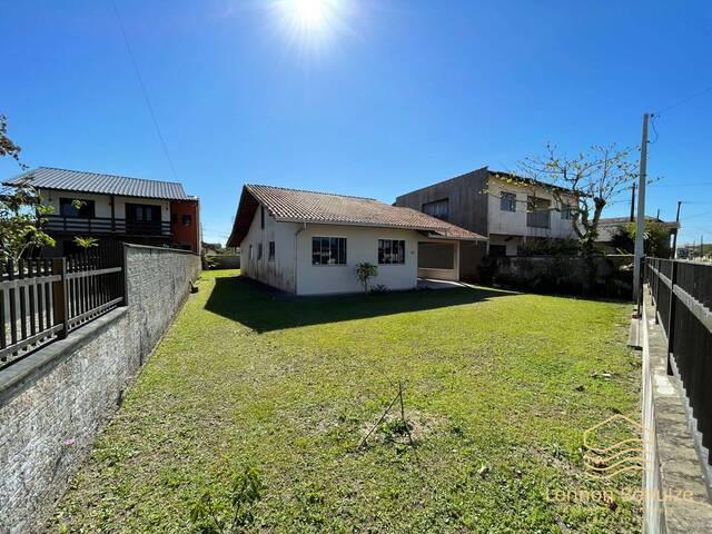 #0303 - Casa para Venda em Balneário Barra do Sul - SC - 2