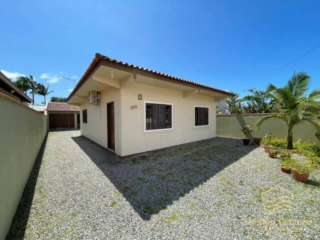 #0363 - Casa para Venda em Balneário Barra do Sul - SC - 2
