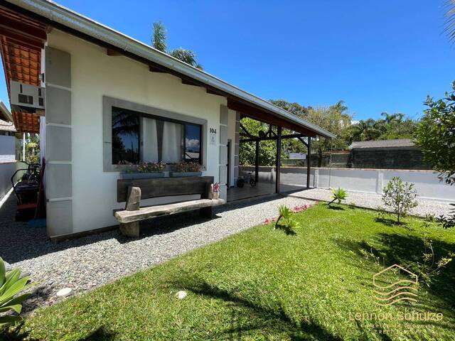 #0316 - Casa para Venda em Balneário Barra do Sul - SC - 3