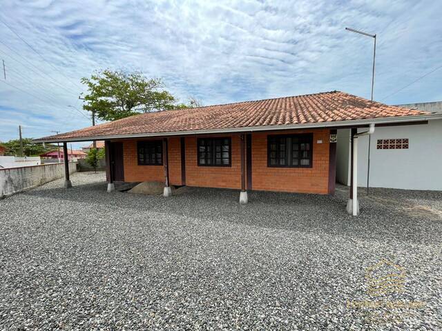 #0372 - Casa para Venda em Balneário Barra do Sul - SC - 1
