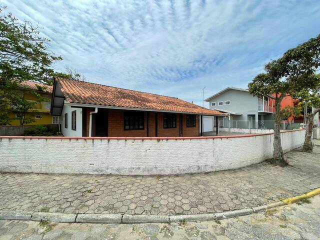 #0372 - Casa para Venda em Balneário Barra do Sul - SC - 3
