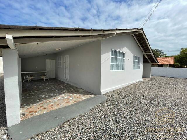 #0390 - Casa para Venda em Balneário Barra do Sul - SC - 3