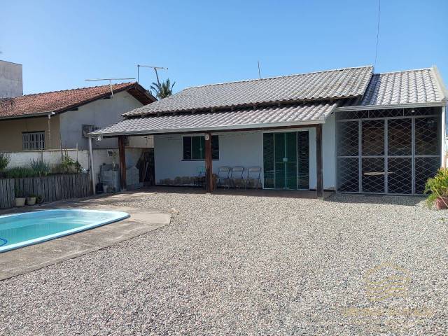 #0395 - Casa para Venda em Balneário Barra do Sul - SC - 3