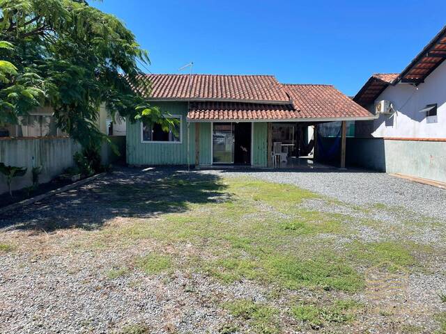 #0452 - Casa para Venda em Balneário Barra do Sul - SC - 3