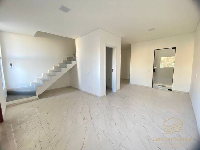 #0460 - Casa para Venda em Balneário Barra do Sul - SC - 2