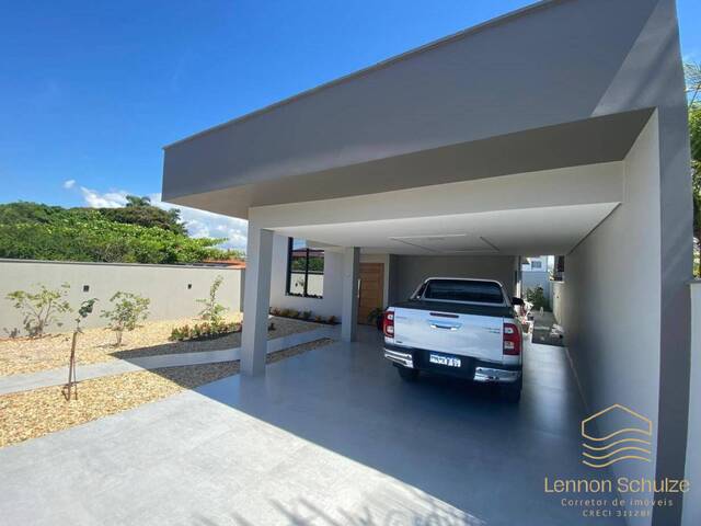 Casa para Venda em Balneário Barra do Sul - 4