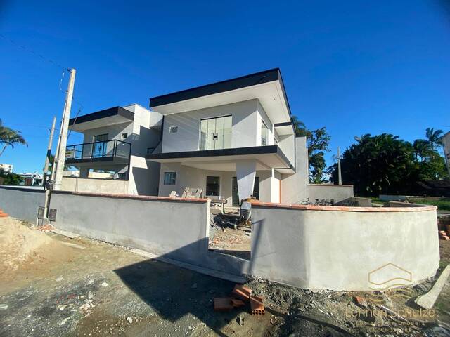 #0459 - Casa para Venda em Balneário Barra do Sul - SC - 2