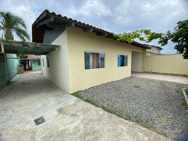 Casa para Venda em Balneário Barra do Sul - 2