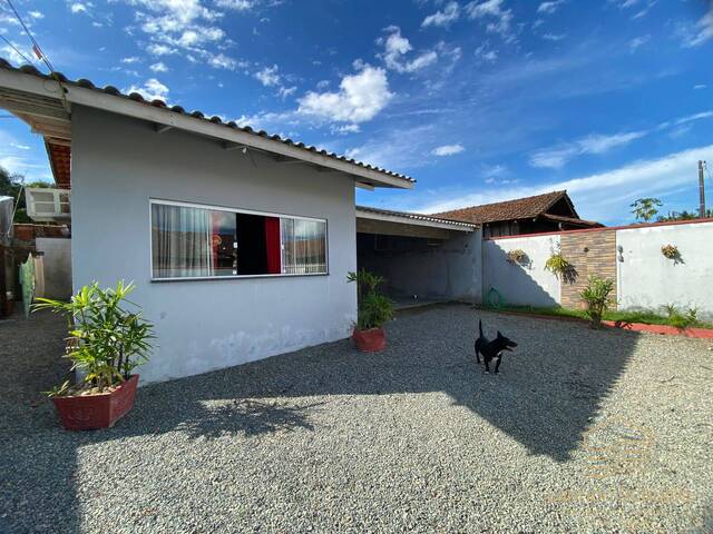 #0491 - Casa para Venda em Balneário Barra do Sul - SC - 1