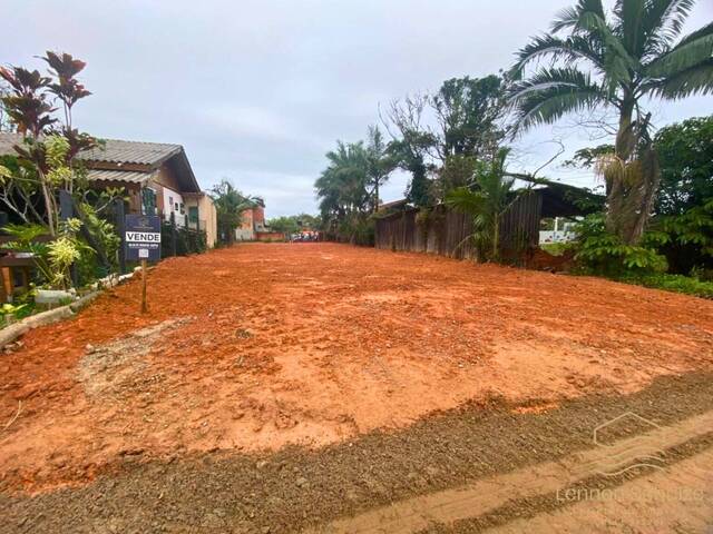 Venda em Salinas - Balneário Barra do Sul