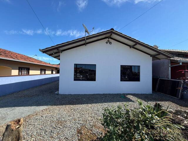 #0519 - Casa para Venda em Balneário Barra do Sul - SC - 3
