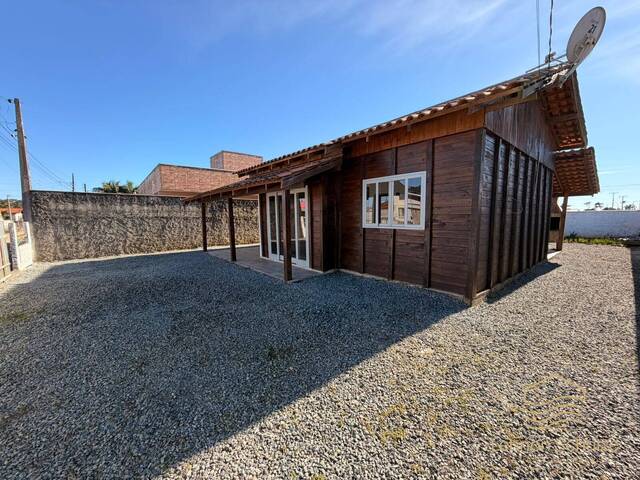 Casa para Venda em Balneário Barra do Sul - 4