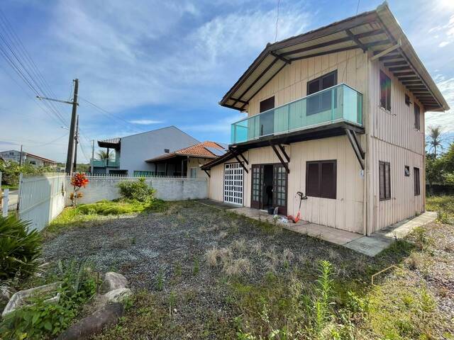 Casa para Venda em Balneário Barra do Sul - 2