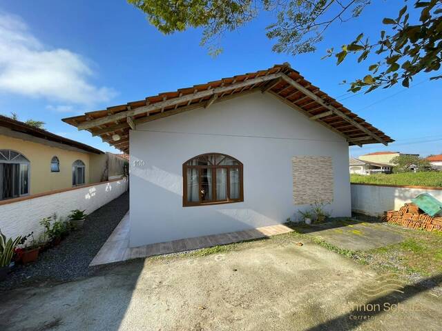 Casa para Venda em Balneário Barra do Sul - 2