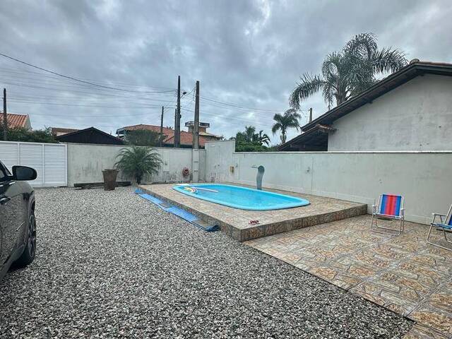 #0564 - Casa para Venda em Balneário Barra do Sul - SC - 3