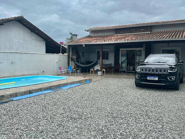 #0564 - Casa para Venda em Balneário Barra do Sul - SC - 2