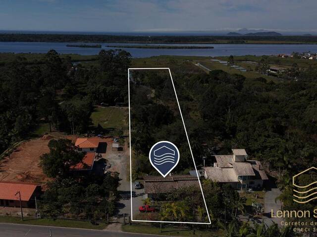 #0560 - Casa para Venda em Balneário Barra do Sul - SC - 1